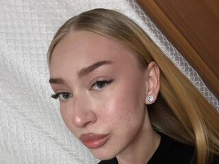 nude webcamgirl pic KellyHilles