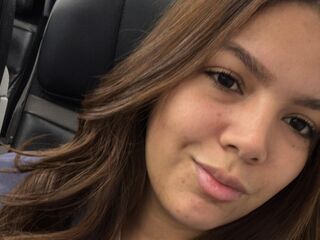 naughty camgirl KharolGiraldo