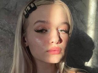 girl cam free KianaStark