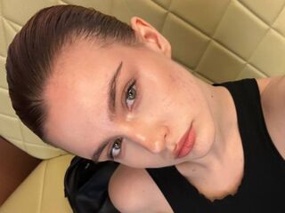 bedroom live cam KlaraGogins