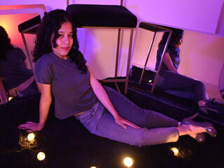 naughty web cam KyaraLux