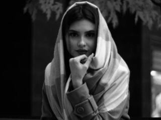 free nude live show KylaSieradski