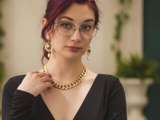mastubating web cam girl KylieHerdes
