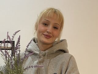 free chat room KyungMikes