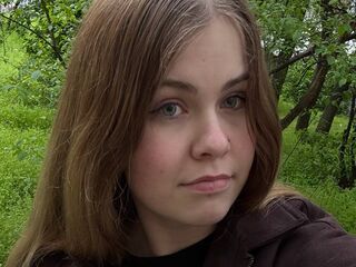 camgirl masturbating with sextoy LarondaManatt