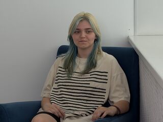 chatroom webcam pic LauriMagnie