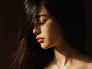 camwhore masturbating with vibrator LisaColee