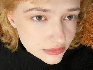 kinky webcam show LunaBeans