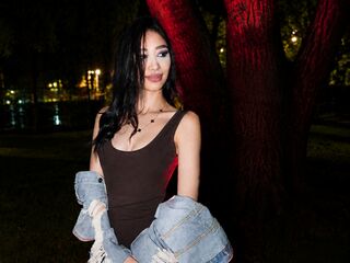 naughty camgirl masturbating LunasBliss