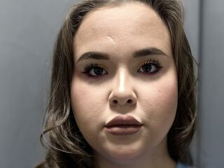 nude gamgirl MaeWilkins