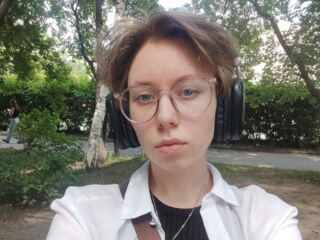 cam girl playing with dildo MammieZabrocki
