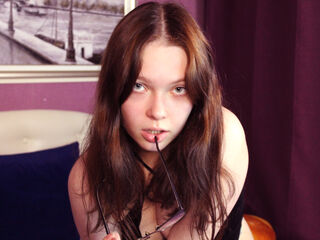 nude webcam girl pic MandyMunroe