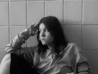 naked cam girl masturbating with vibrator MarcyHawes