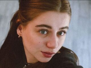 adult cam show MarielaNemec