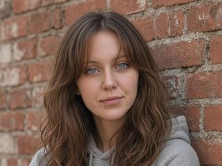 naughty camgirl masturbating with vibrator MarlysHalas