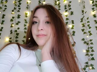 beautiful webcamgirl MaudDilley