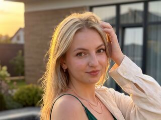 fingering girl webcam picture MauritaSaborio