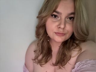 naughty cam girl fingering pussy MeganDarcy
