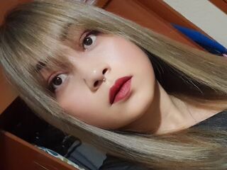 adult chatroom MercellaMorelli