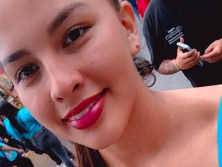 naked cam girl masturbating with dildo MiaRosele