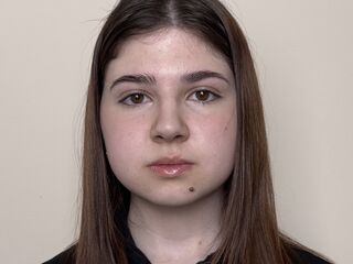 camgirl masturbating with dildo MitsueEnriguez