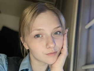 hot cam girl spreading pussy PiaFykes