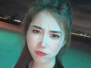 topless camgirl Qinbao