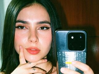 webcam babe chatroom RavenSthar