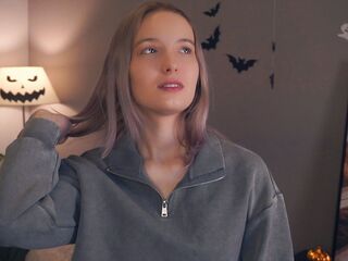 naked webcamgirl photo RessieKaua