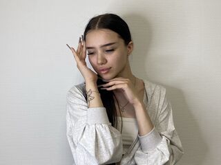 camgirl playing with dildo RonnaMarinella