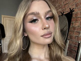 girl chat room SaphiraLuxe