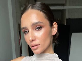 shaved pussy webcam ShawnNoor