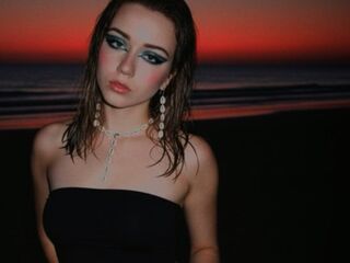 naked cam girl masturbating with vibrator SheritaStieger