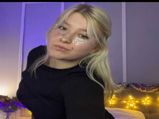 live sexcam SuzanneMonet