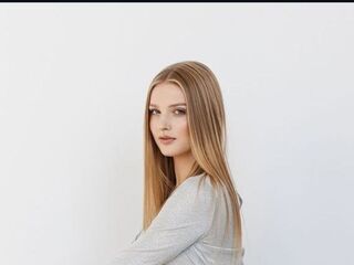 free live chat TabathaMarcel