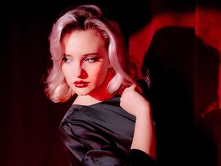 hot cam girl masturbating with vibrator TawnaHnot