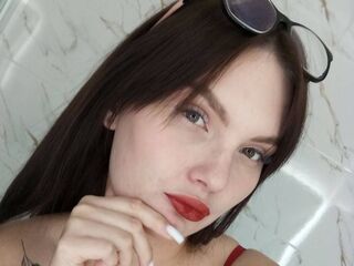 camgirl playing with dildo TianaHoeft