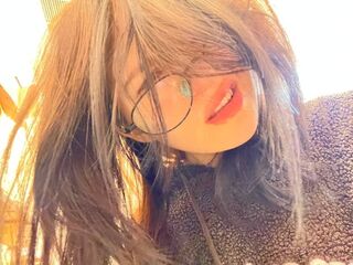 fingering webcamgirl ToriTrevino