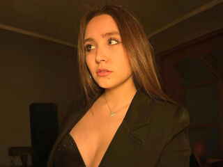 cam girl playing with dildo UdeleBroadhurst