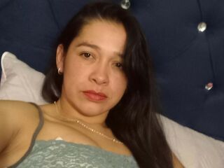 hot naked webcamgirl VictoriaCruzL