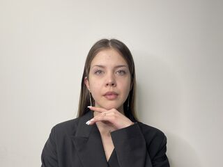 girl topless VictorinaKiecker