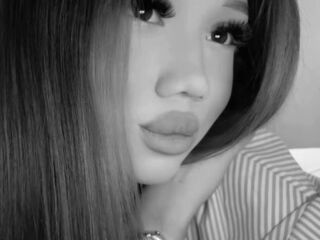 naked cam girl masturbating with dildo ZellaRessler