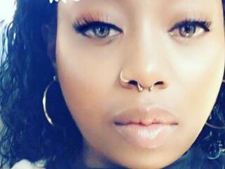camgirl masturbating with sex toy angeliquebelcali